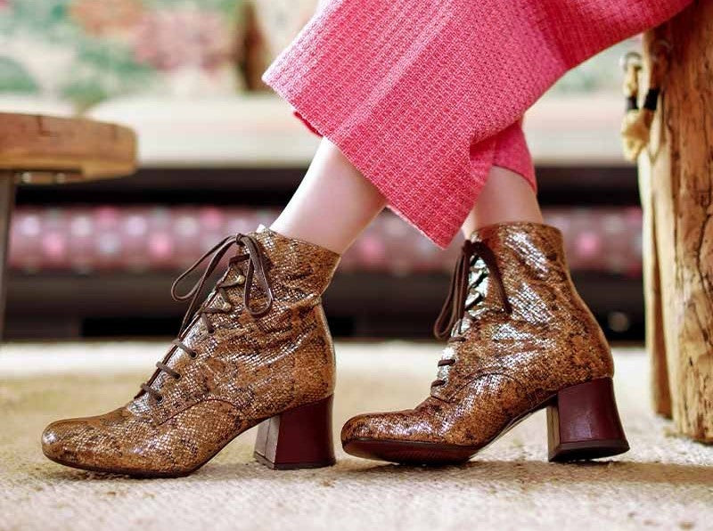 Les boots et bottines à lacets : des modèles incontournables de Chie Mihara, Sartore et L'Autre Chose